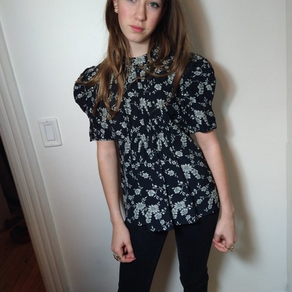 Gathered Sleeve Blouse from CO blakck with off white flowers - Picture 1 of 10